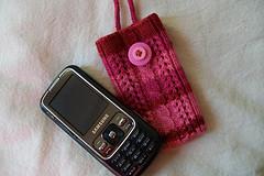 Lacy Cabled Cell Phone Cozy