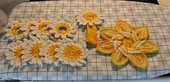 Daisy or Sunflower Kitchen Set